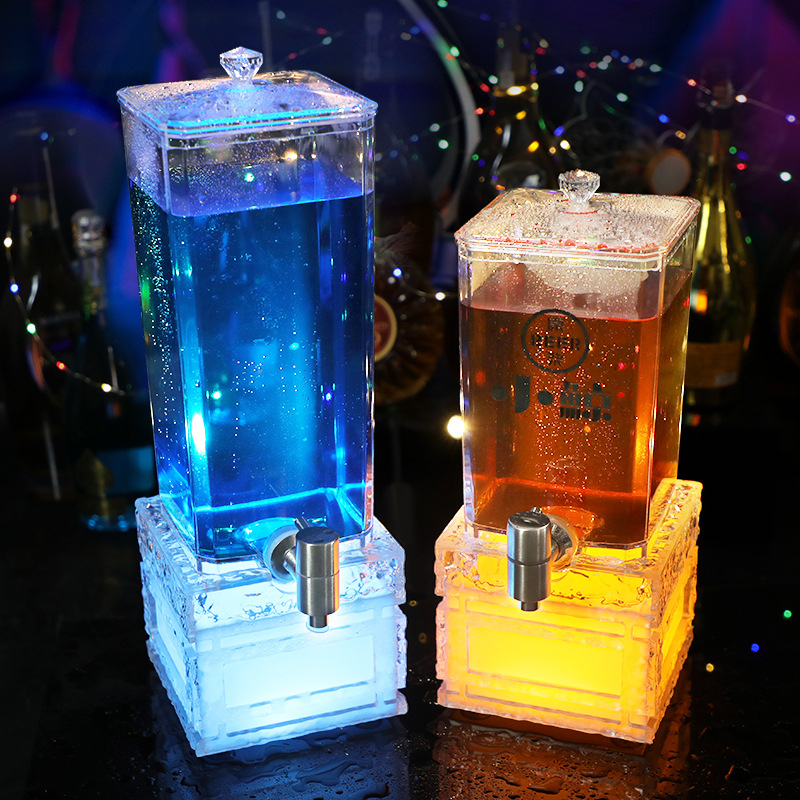 Bar illuminated beer keg with  - Wine Draft Beer incelemesi ve fiyatı